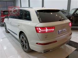 اودي Q7